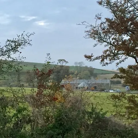 The Shepherds Hut At Crake Trees Manor ファームステイ